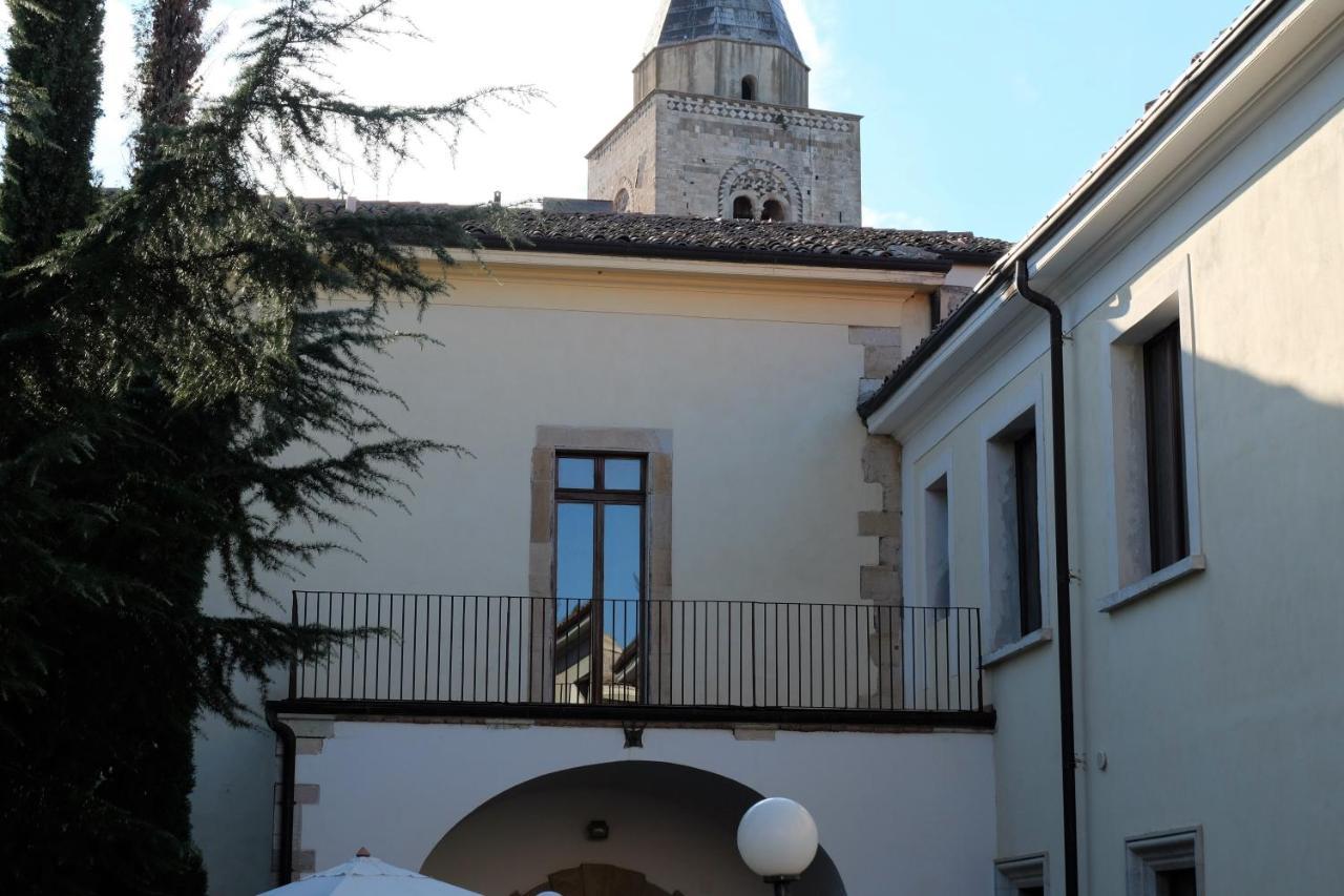 Hostel Il Tetto Melfi Buitenkant foto