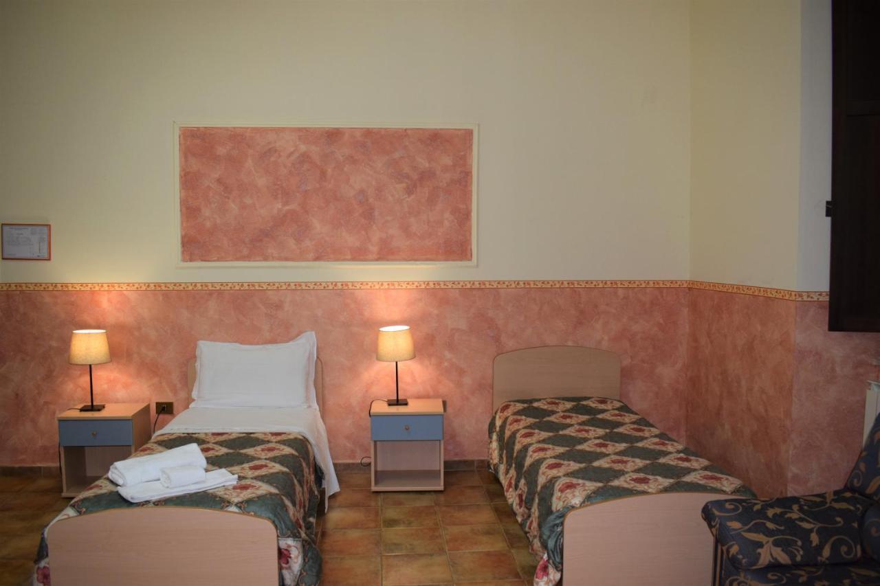 Hostel Il Tetto Melfi Buitenkant foto