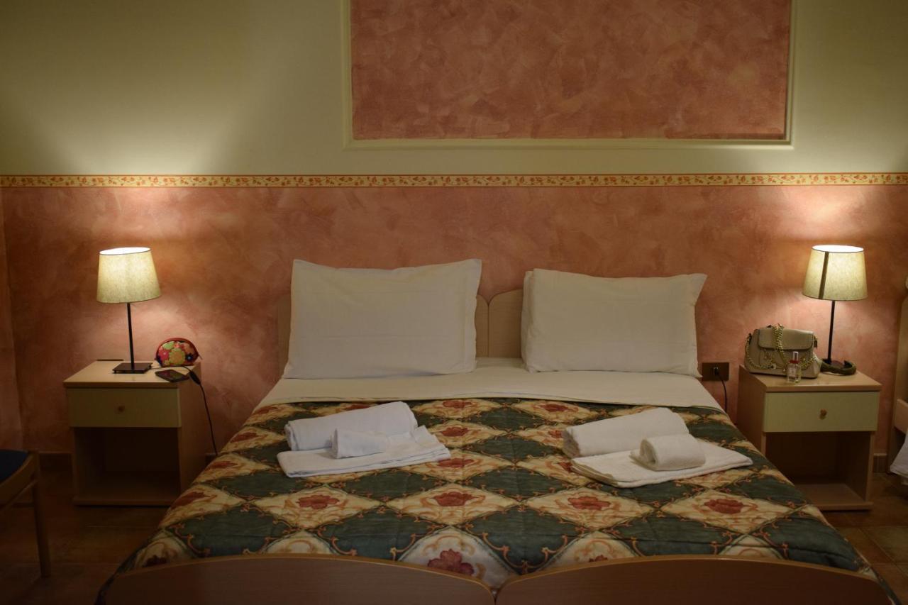 Hostel Il Tetto Melfi Buitenkant foto