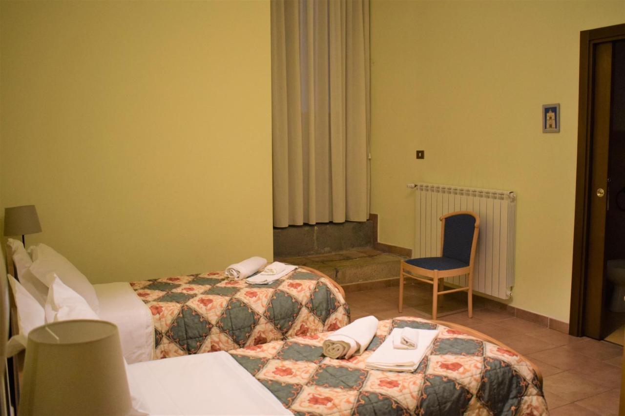 Hostel Il Tetto Melfi Buitenkant foto