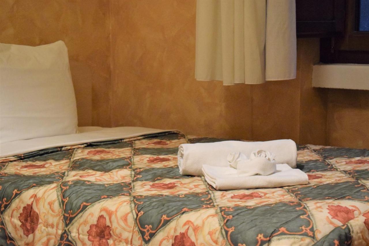 Hostel Il Tetto Melfi Buitenkant foto