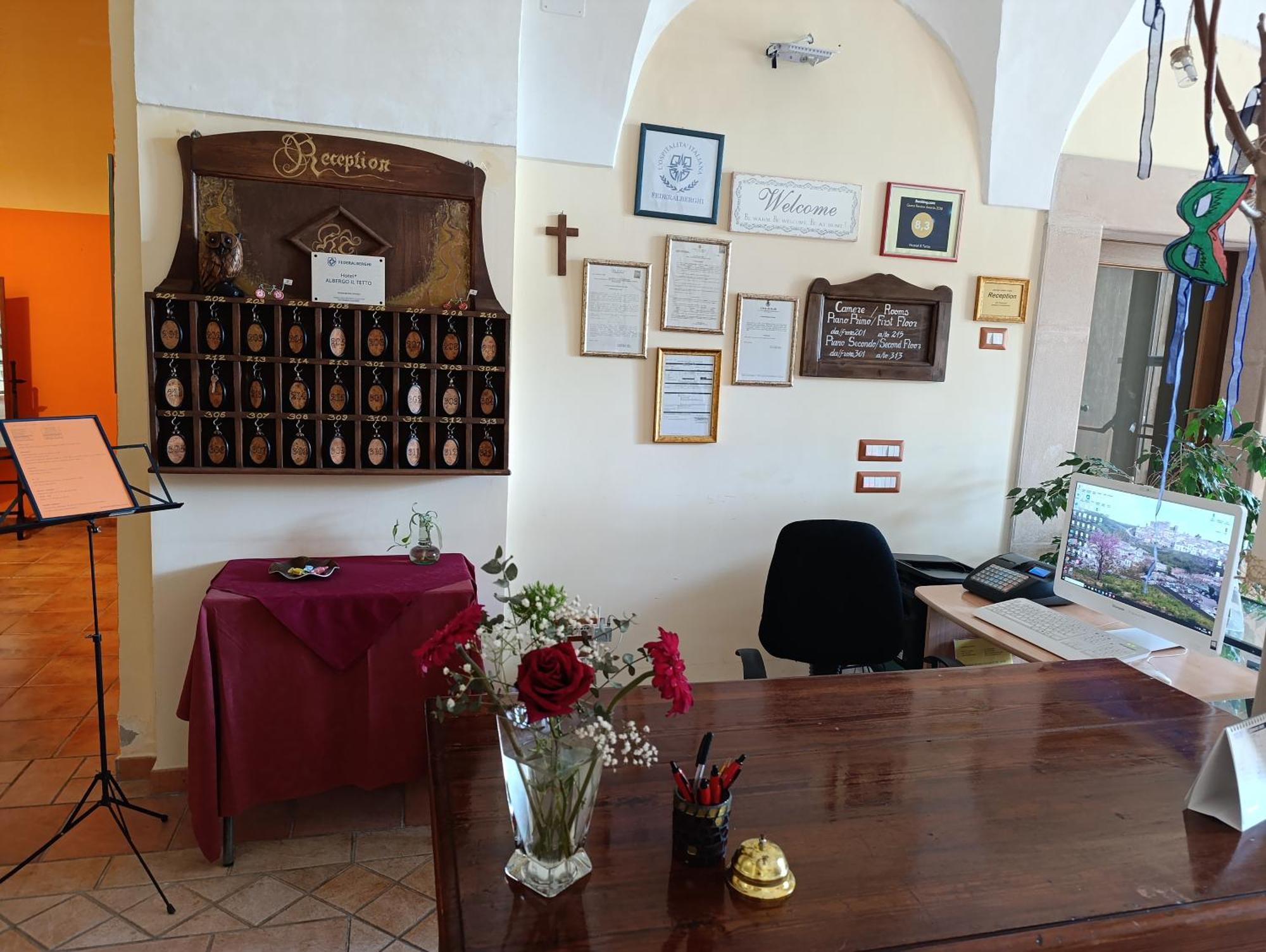 Hostel Il Tetto Melfi Buitenkant foto