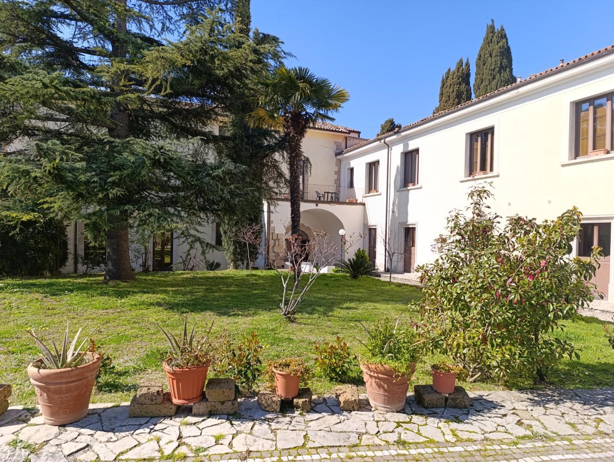 Hostel Il Tetto Melfi Buitenkant foto
