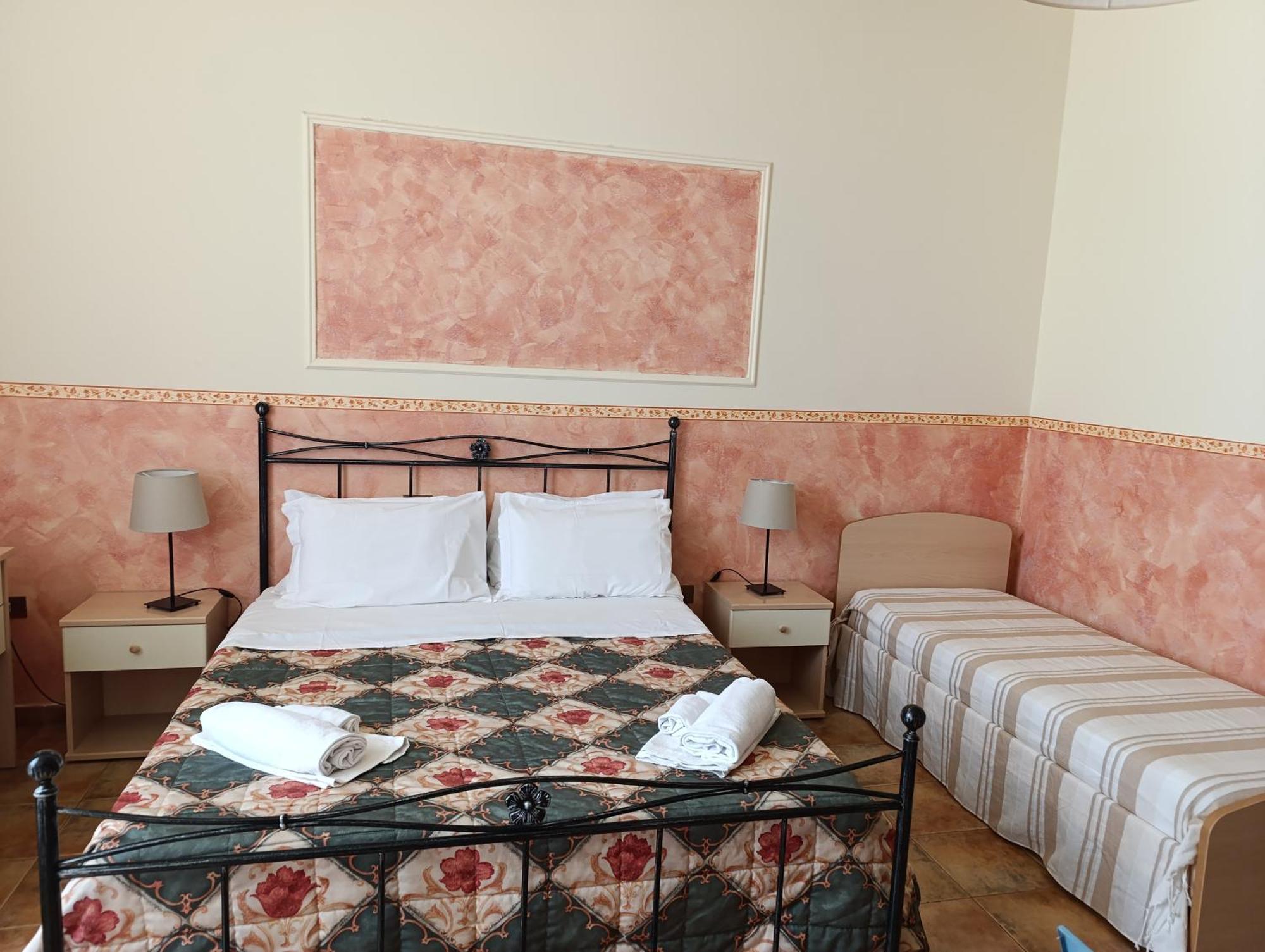 Hostel Il Tetto Melfi Buitenkant foto